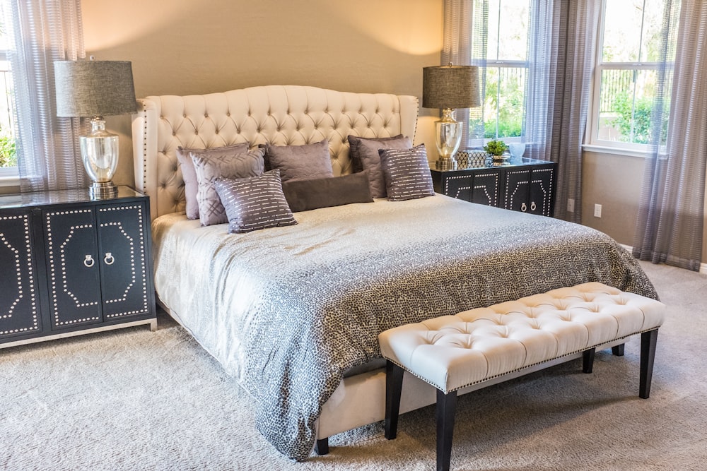 Linen Upholstered Headboard (160 cm)